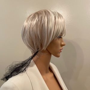 NWT 8-9” vanilla white blonde, honey root straight